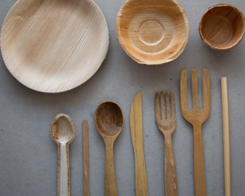 cubiertos de madera